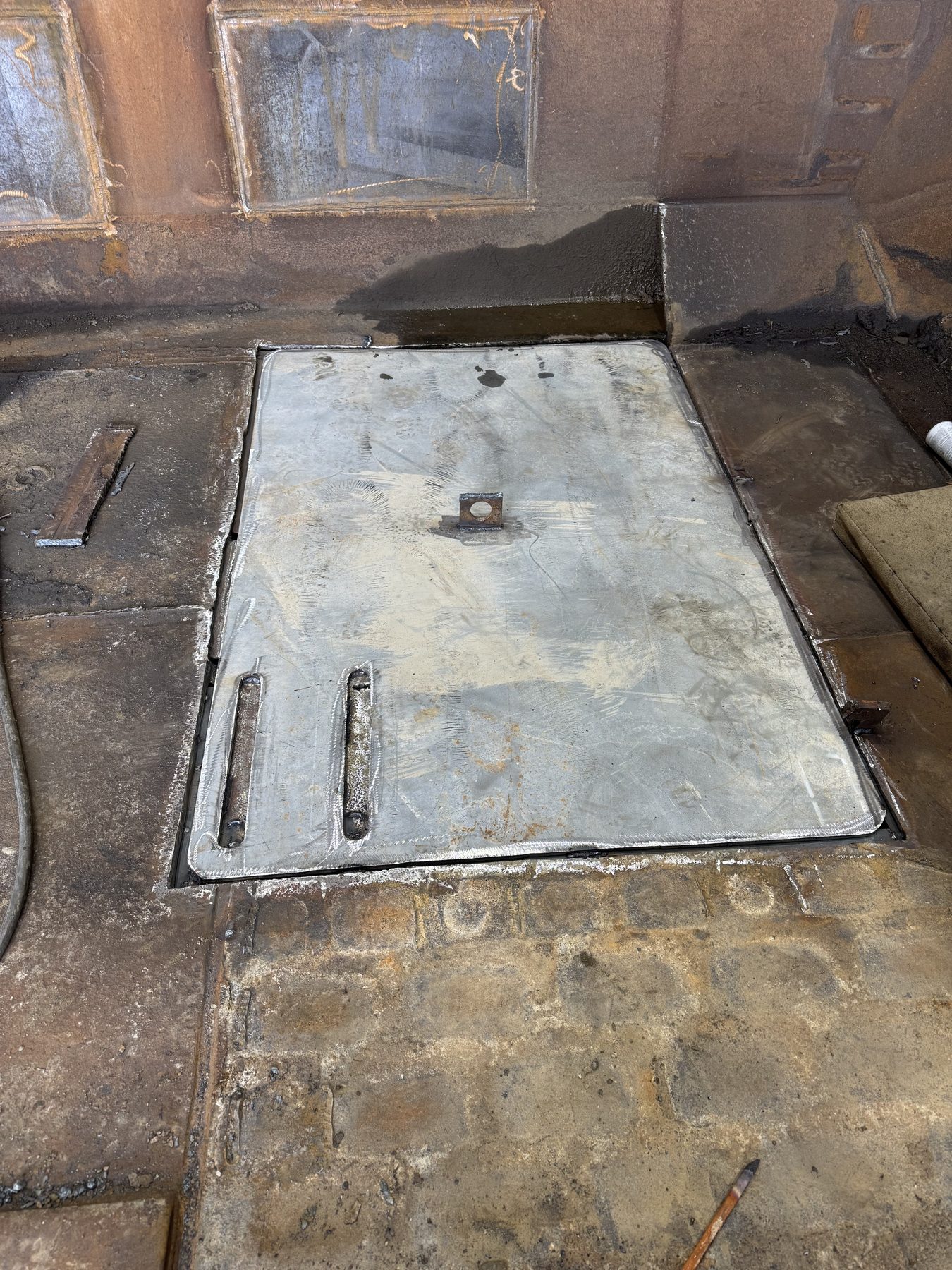 Heavy equipment plate replacement